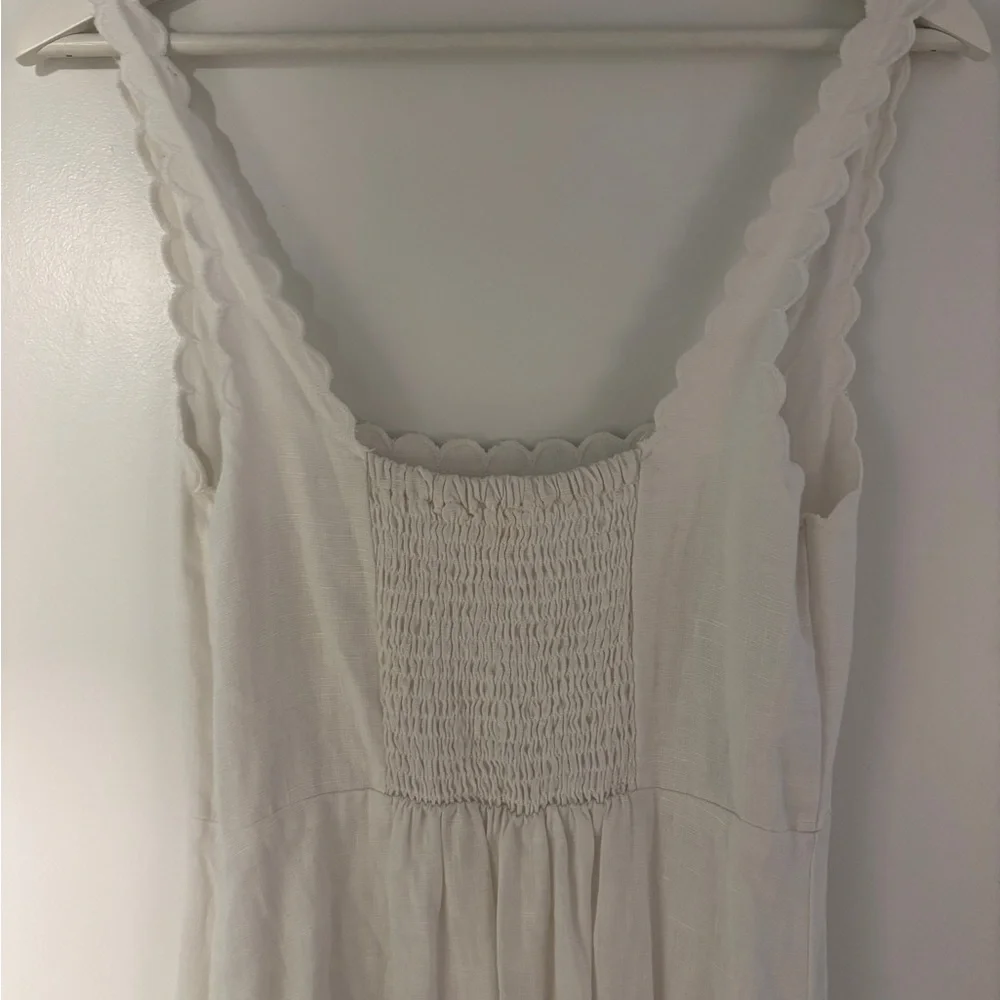 Posse linen dress with scallop trim - Picture 8 of 8